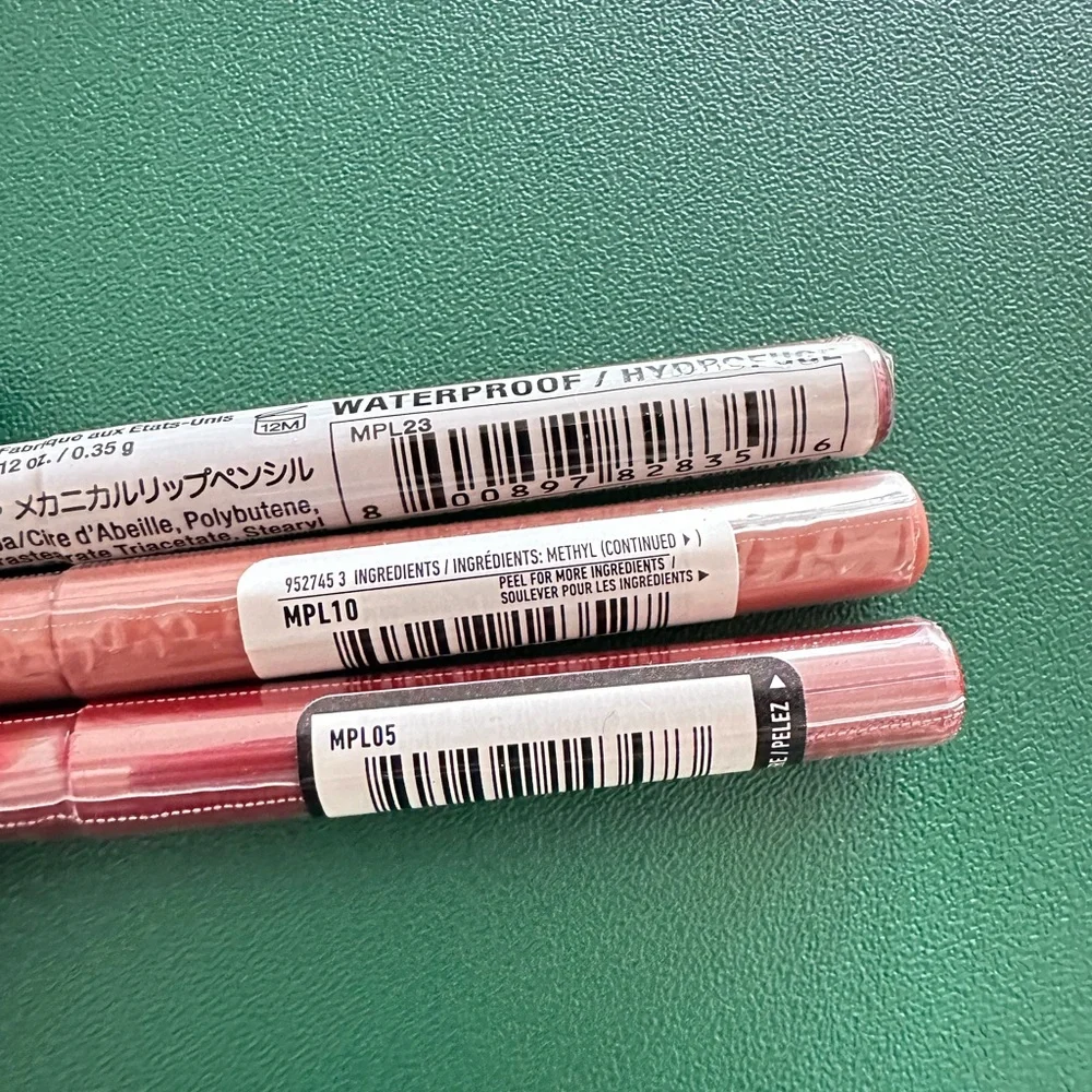 NYX Retractable Lip Liners with Makeup Bag